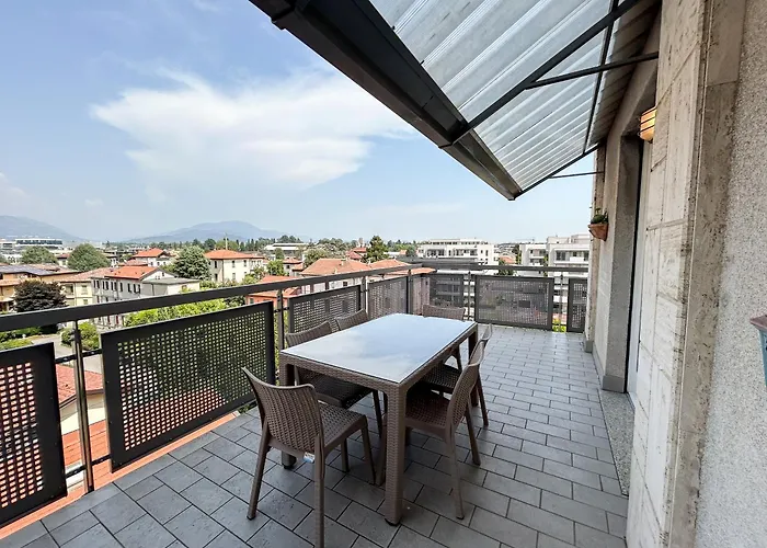 Skyloft - Attico Chic Con Panorama Unico Daire